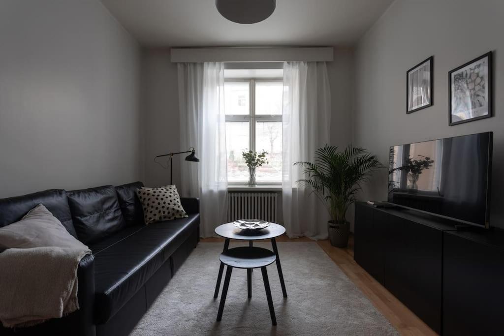 Kodikas Huoneisto Helsingin Keskustassa Appartamento Helsinki Esterno foto